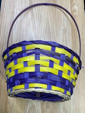 FamilyMaid 34104 10 x 8 x 15.5 in. Easter Basket